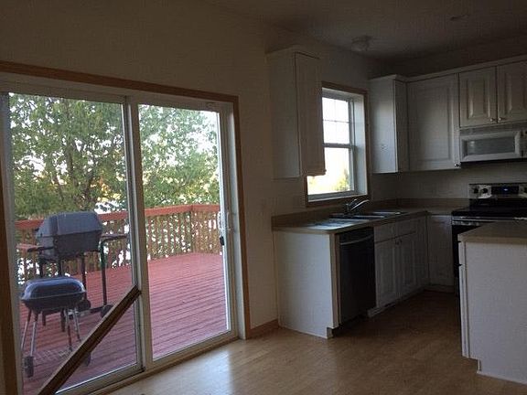 5th image of 11477 Hastings St NE