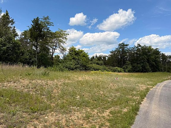 3rd image of 3 Walker Cemetery Rd
