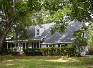 1211 Parkway Dr, Mount Pleasant, SC 29464