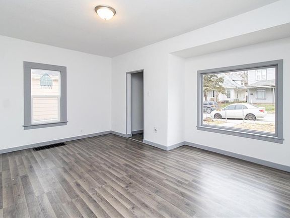 4th image of 721 S 14th St