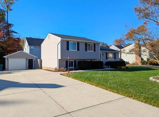 4610 Fairlake Ln, Glen Allen, VA 23060