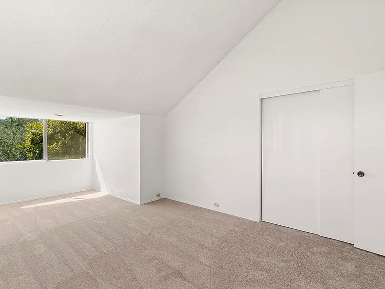 16138 Via Madera Circa E — Photo 33