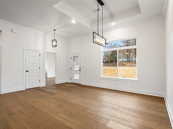 5th image of 105 Pimlico Dr
