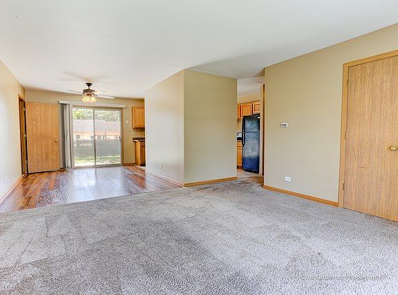 3rd image of 14946 Hopkins Ct