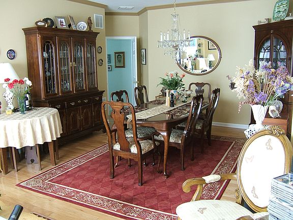 Formal Dinning Room