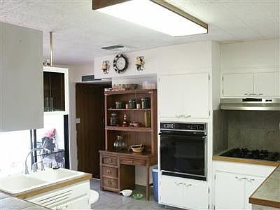 4th image of 1551 Virginia Ave