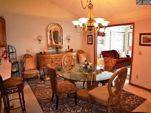 4th image of 24165 Cottage Gate