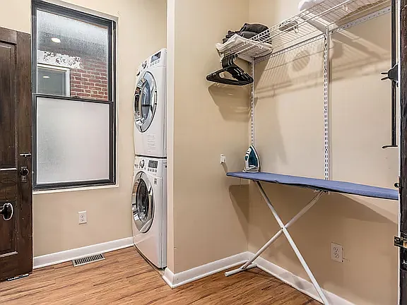 2 bed, 1.5 bath, 1600 sqft, $2,150 — Photo 4