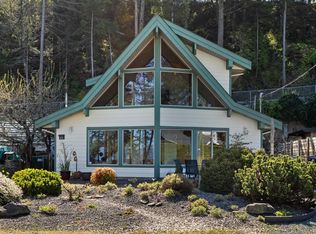 471 Windslow Rd, Comox Valley, BC V9M 3T8