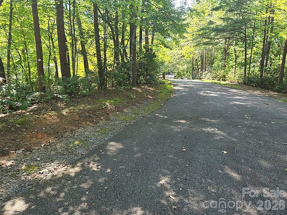 4th image of 152 Sullivan Ln