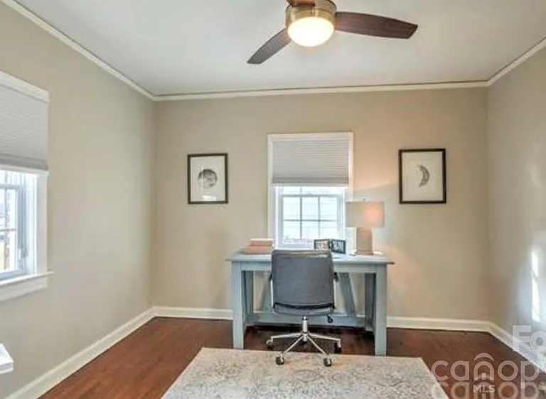 3224 Rogers St — Photo 11