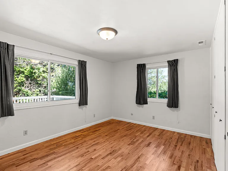 805 Walker Ave — Photo 20