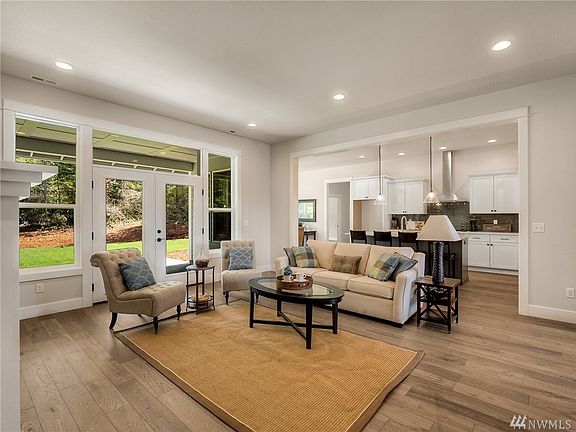 5th image of 5416 Coppermill Ct NE
