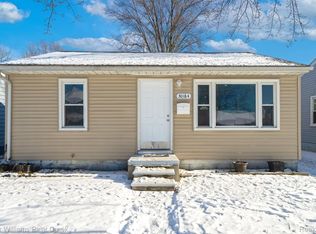 30184 Palmer Blvd, Madison Heights, MI 48071