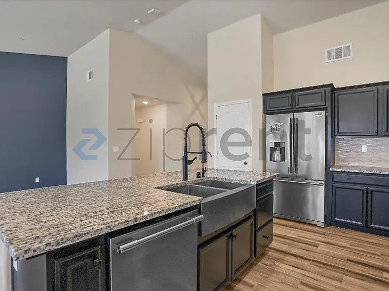 433 S Crescent Ln — Photo 11