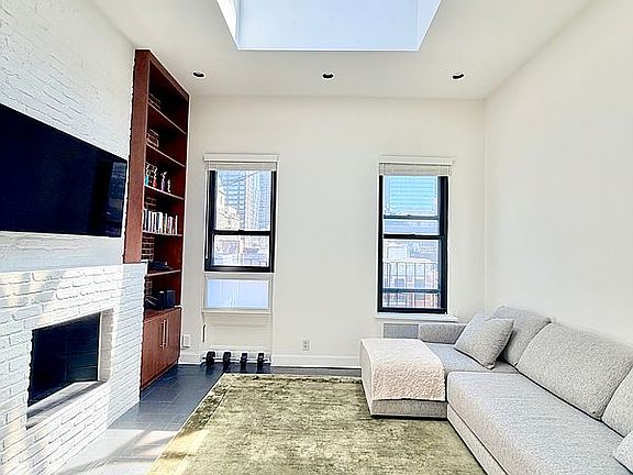 2nd image of 857 9th Ave APT 5A