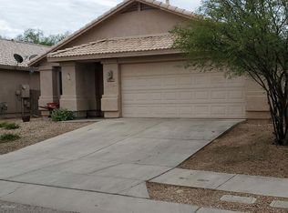 10390 E Oakbrook St, Tucson, AZ 85747