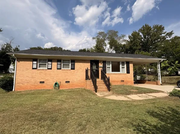 204 W Nims Ave, Mount Holly, NC 28120