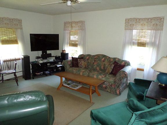 2nd image of 46 Scott Dr