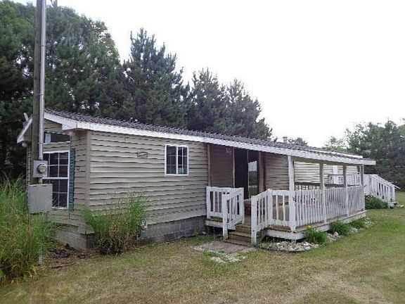 3rd image of 8118 Ray Dr