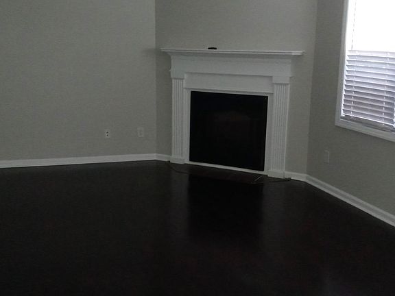2nd image of 10-4001 Cobblestone Dr APT 10