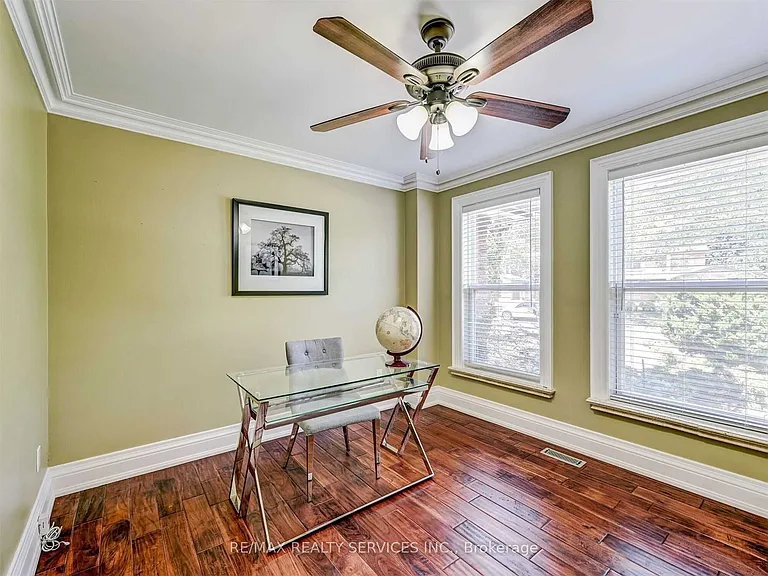 1570 Tipperary Ct — Photo 18