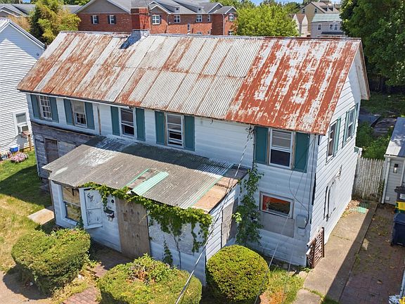 3rd image of 20 W Lockwood St