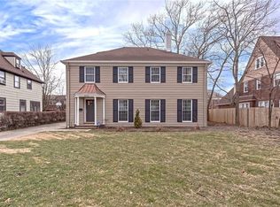 15712 Chadbourne Rd, Shaker Heights, OH 44120