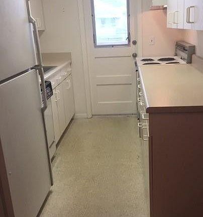 3rd image of 320 Lakeview St APT 208
