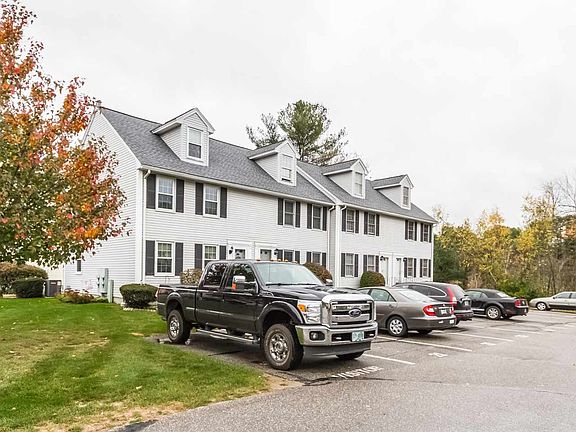 4th image of 24 Wyndmere Dr