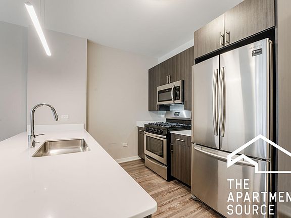 2nd image of 301 W North Ave #604