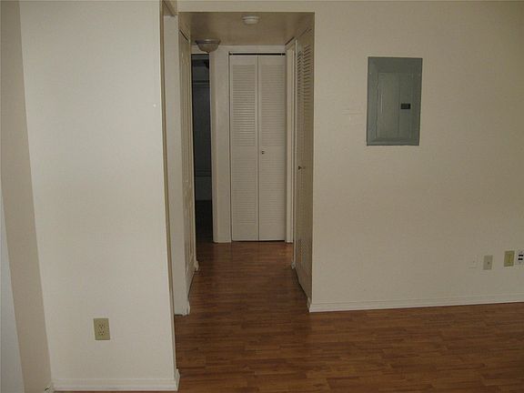 5th image of 3730 Lemay Village Ln