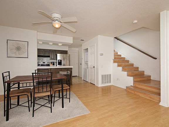 4th image of 1051 Beryl St APT C