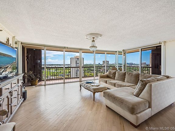 4th image of 2450 Presidential Way APT 1708