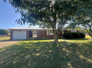 10583 Huntington Rd, Gallipolis Ferry, WV 25515