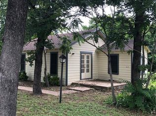 3032 Shawnee Trl, Lake Worth, TX 76135