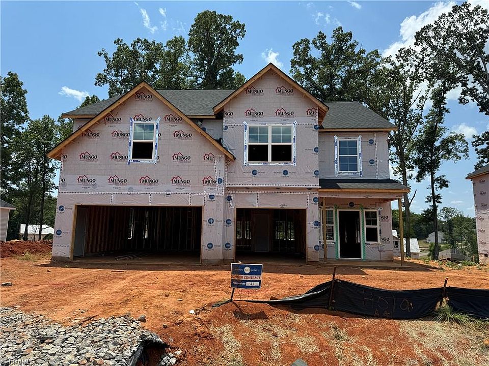 1st image of 802 Fairmile Dr