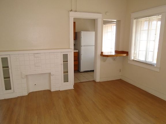 2nd image of 921 E Broadway Fl 2nd