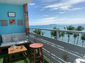 1000 Avenue Acapulco