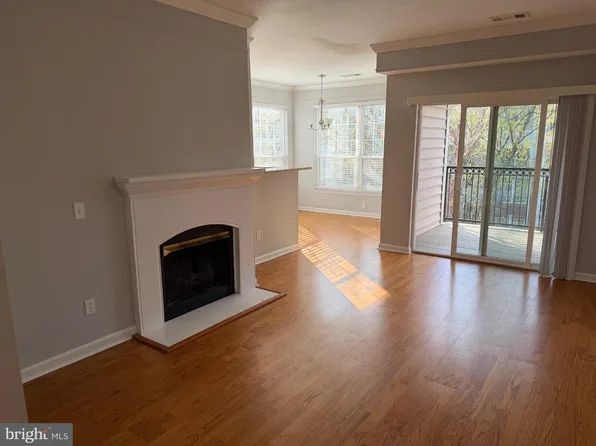 1600 Spring Gate Dr Unit 2402, Mc Lean, VA 22102