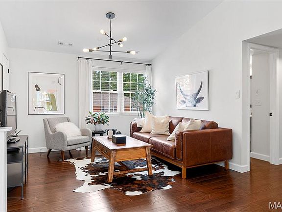 4th image of 8913 N Swan Cir