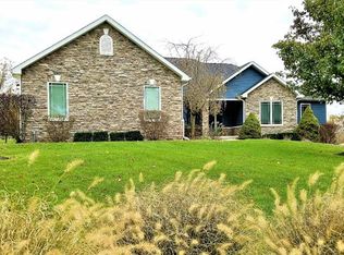 60 Connor Ct, Valparaiso, IN 46383