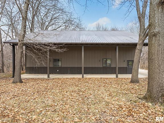 3rd image of 239 Schulzki Ln