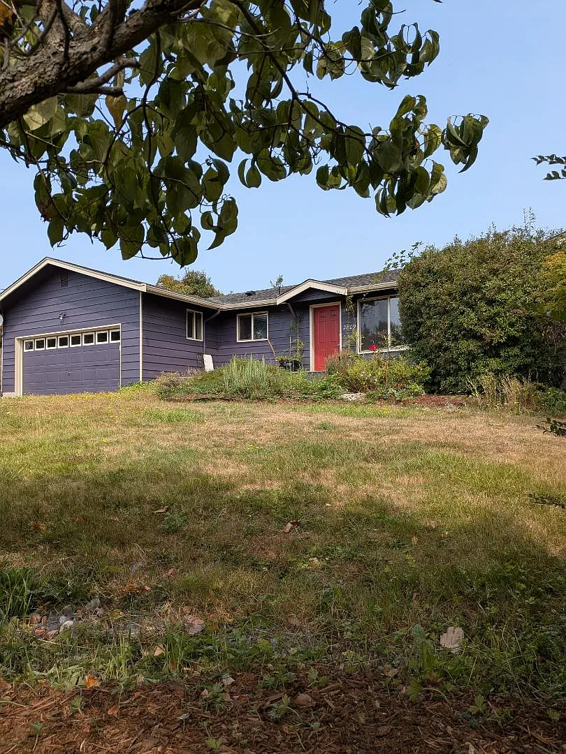 2809 McKenzie Ave — Photo 2
