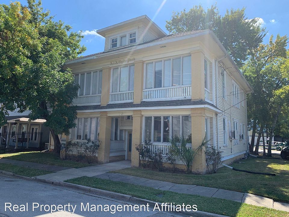 1st image of 19 Hyde Park Blvd #11608263