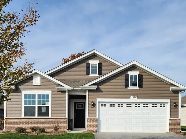 1012 Churchill Dr, North Aurora, IL 60542
