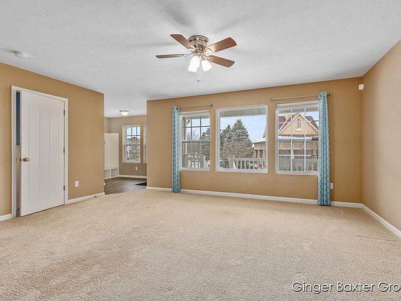 3rd image of 2083 Kensington Park Cir