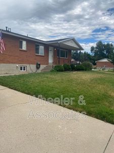 1141 N 250 E, Layton, UT, 84041