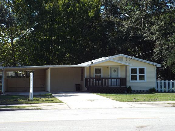 2nd image of 366 College Dr