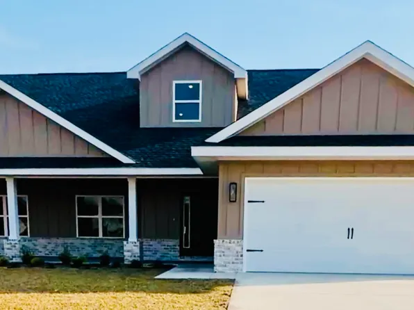 7639 Small Pines St, Milton, FL 32583